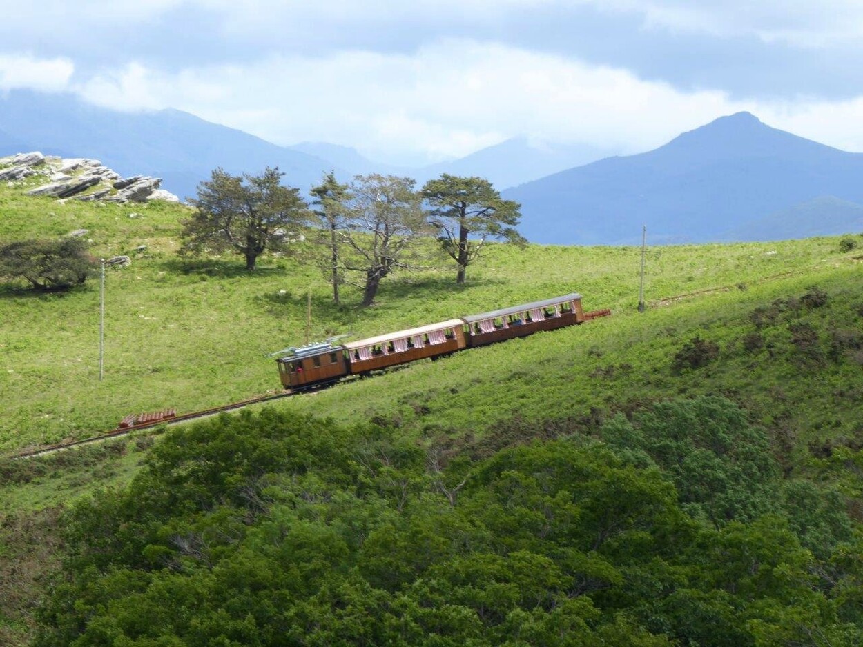Mit Drehstrom auf den mystischen Berg der Basken - La Rhune