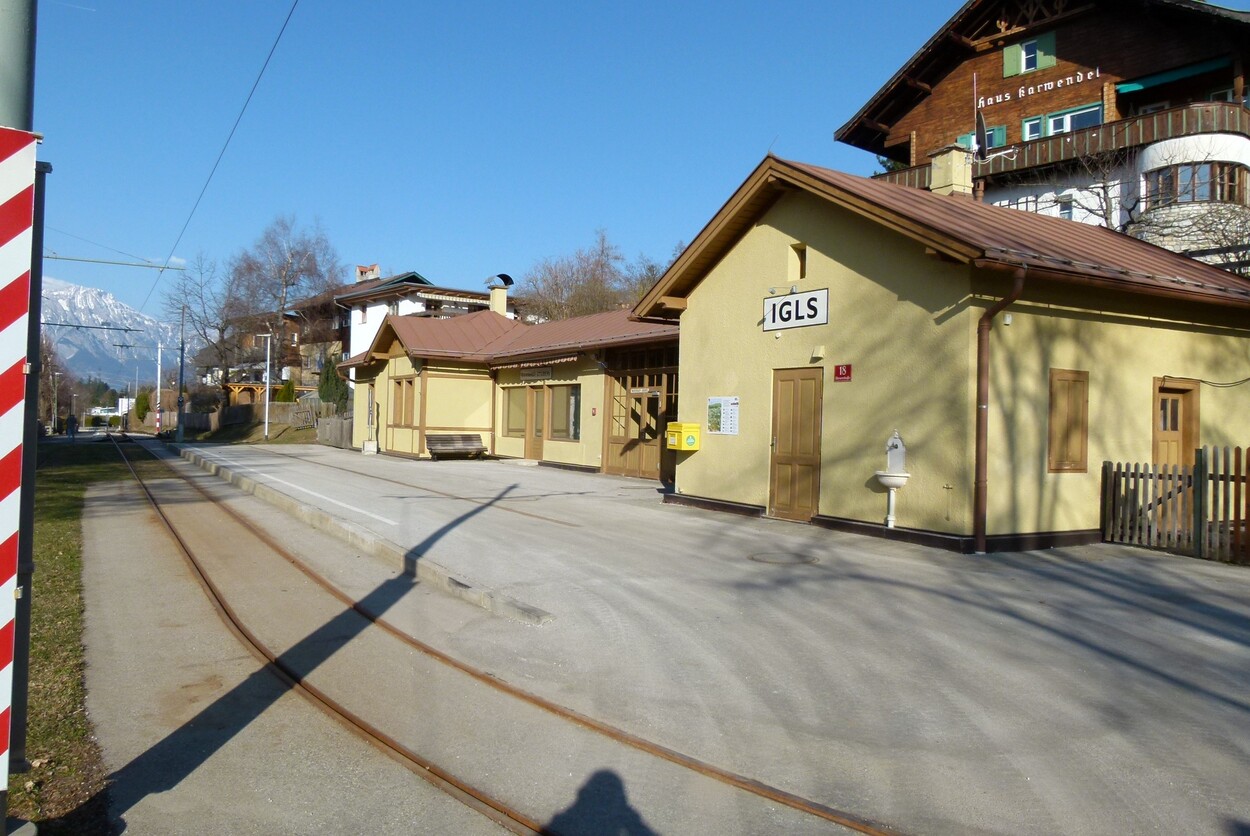 Innsbrucker Mittelgebirgsbahn - Straßenbahn Linie 6