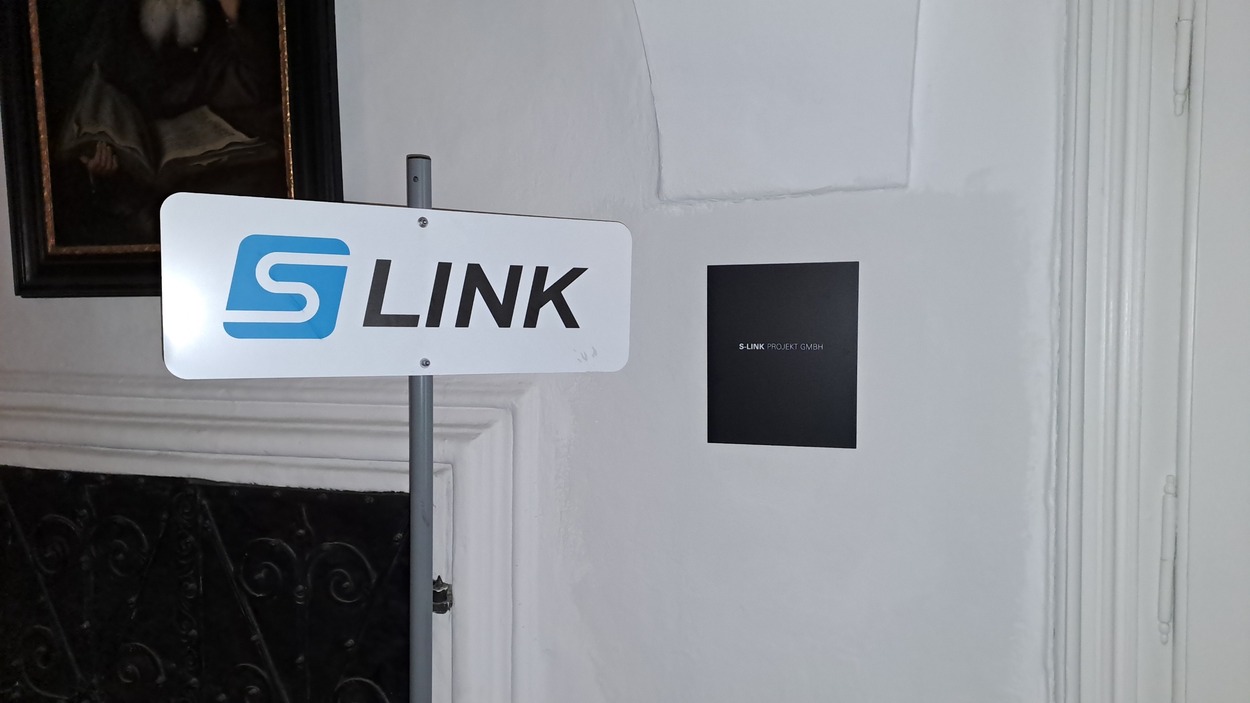 Büro S-LINK Projekt GmbH Schild